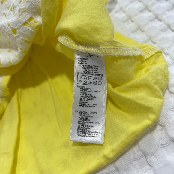 Forever 21 Yellow/White Lace Sleeveless Peplum Top - Picture 7 of 9